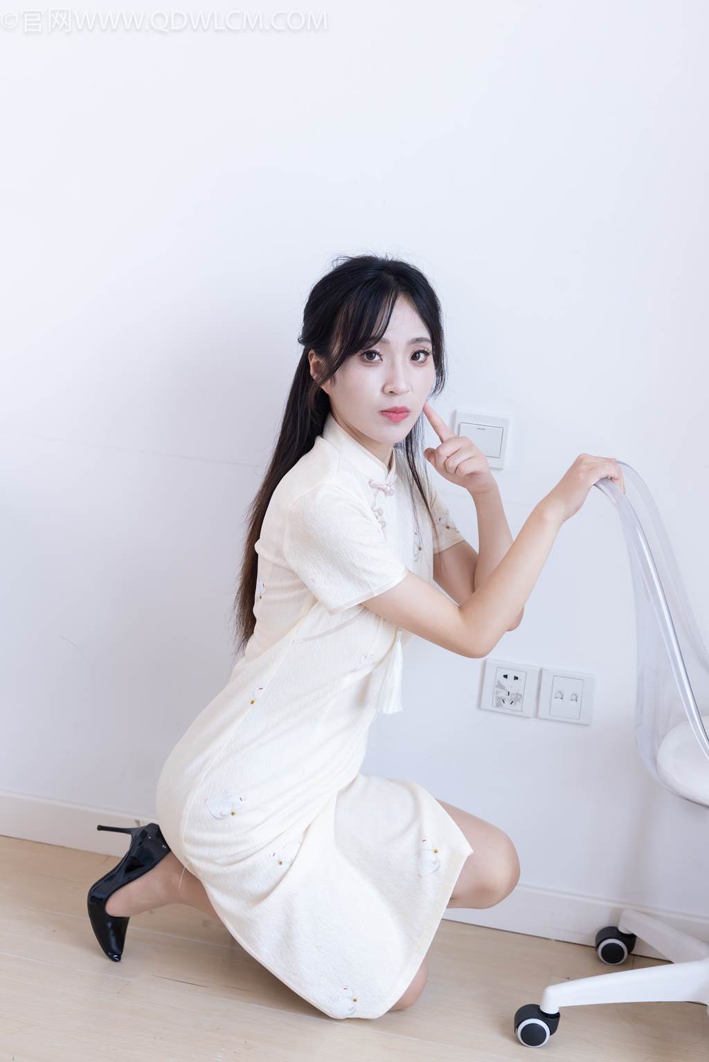 图片[52]-物恋传媒 NO.2448 辣辣-旗袍、高跟鞋、薄肉丝[135P] – 速更版-美库