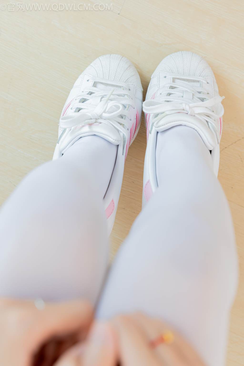 图片[27]-物恋传媒 NO.2450 小夏-板鞋、厚白丝[125P] – 速更版-美库