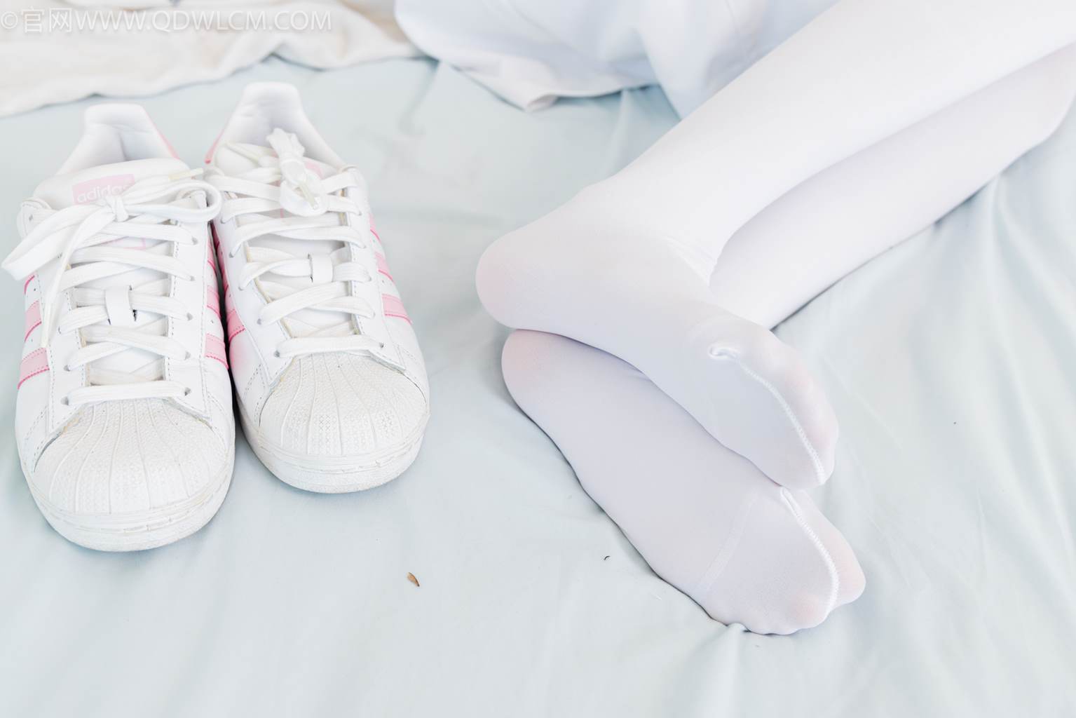 图片[30]-物恋传媒 NO.2450 小夏-板鞋、厚白丝[125P] – 速更版-美库