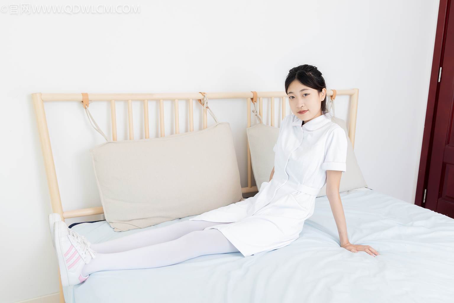 图片[40]-物恋传媒 NO.2450 小夏-板鞋、厚白丝[125P] – 速更版-美库