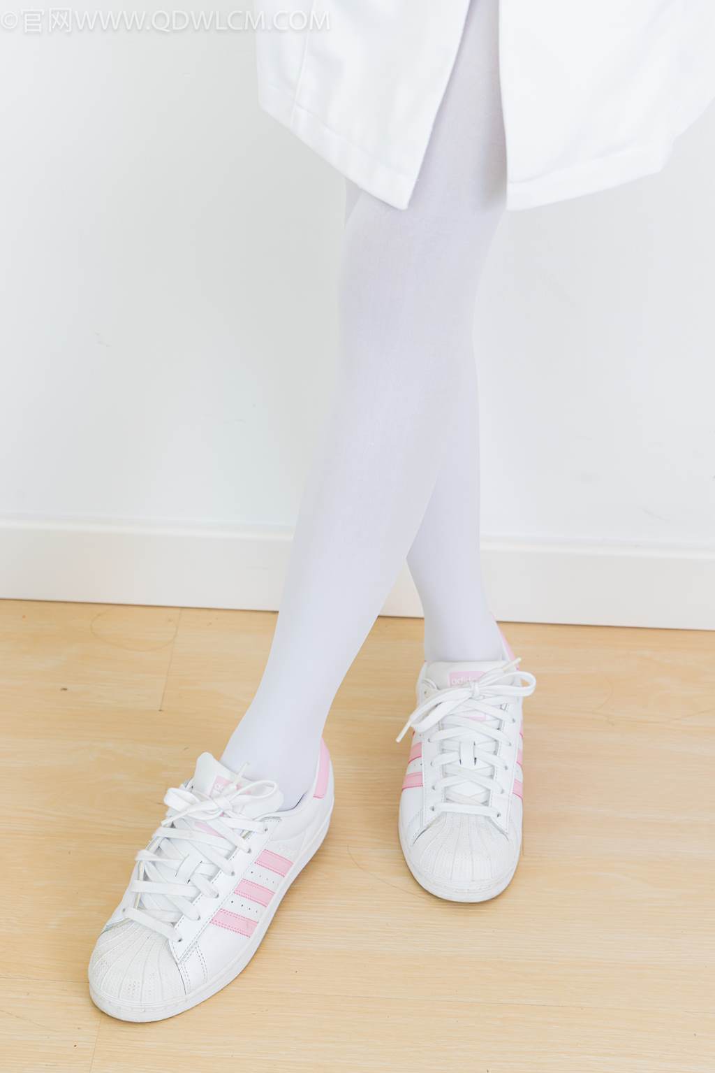 图片[44]-物恋传媒 NO.2450 小夏-板鞋、厚白丝[125P] – 速更版-美库