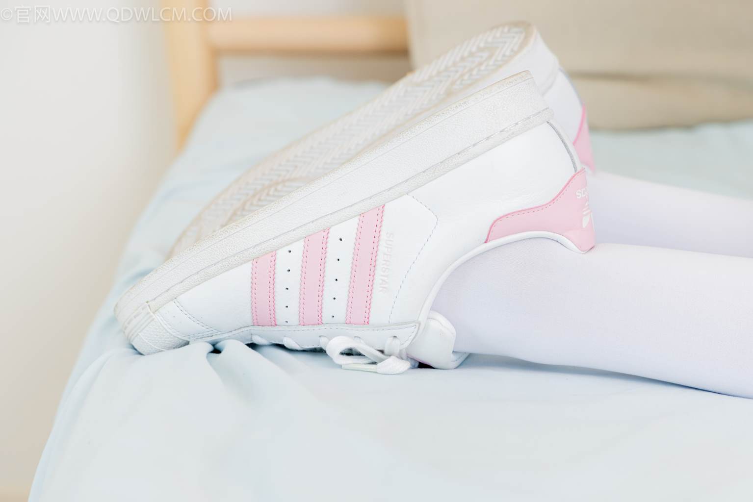 图片[51]-物恋传媒 NO.2450 小夏-板鞋、厚白丝[125P] – 速更版-美库