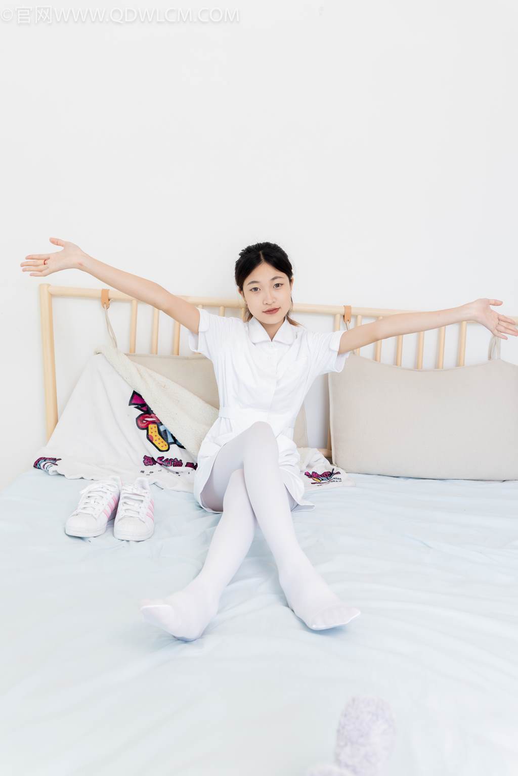 图片[60]-物恋传媒 NO.2450 小夏-板鞋、厚白丝[125P] – 速更版-美库