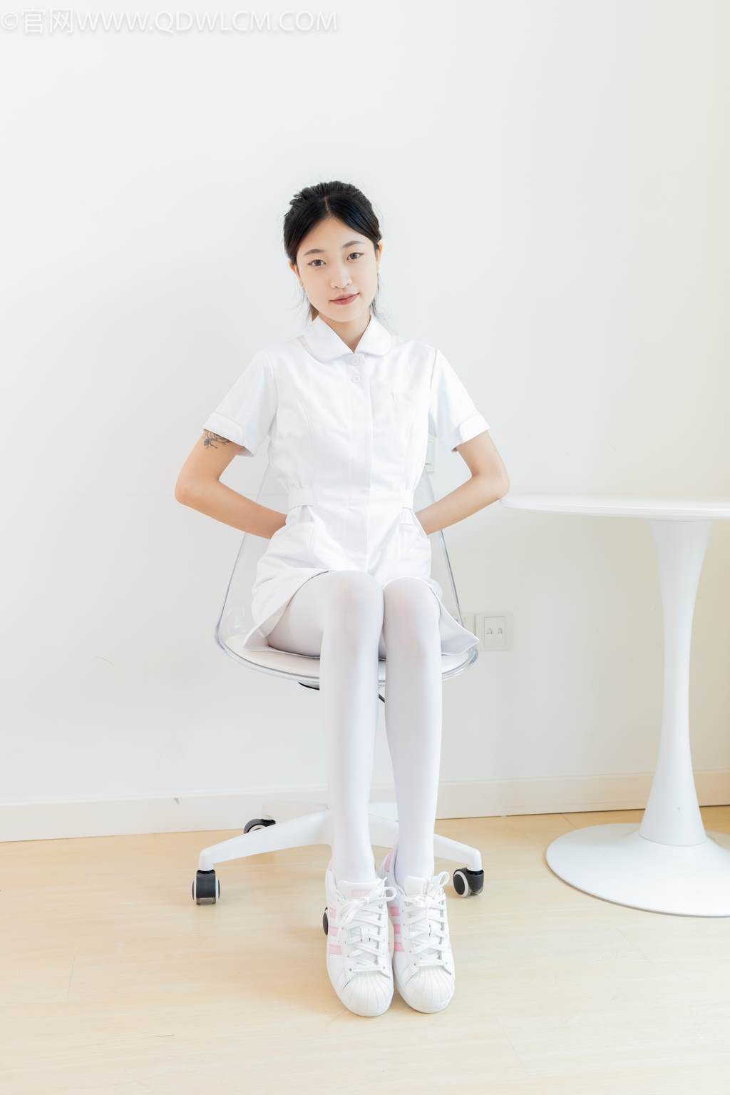 图片[80]-物恋传媒 NO.2450 小夏-板鞋、厚白丝[125P] – 速更版-美库