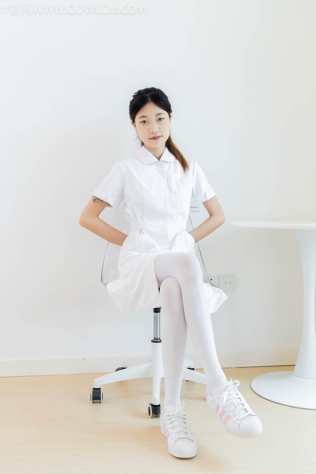 图片[81]-物恋传媒 NO.2450 小夏-板鞋、厚白丝[125P] – 速更版-美库