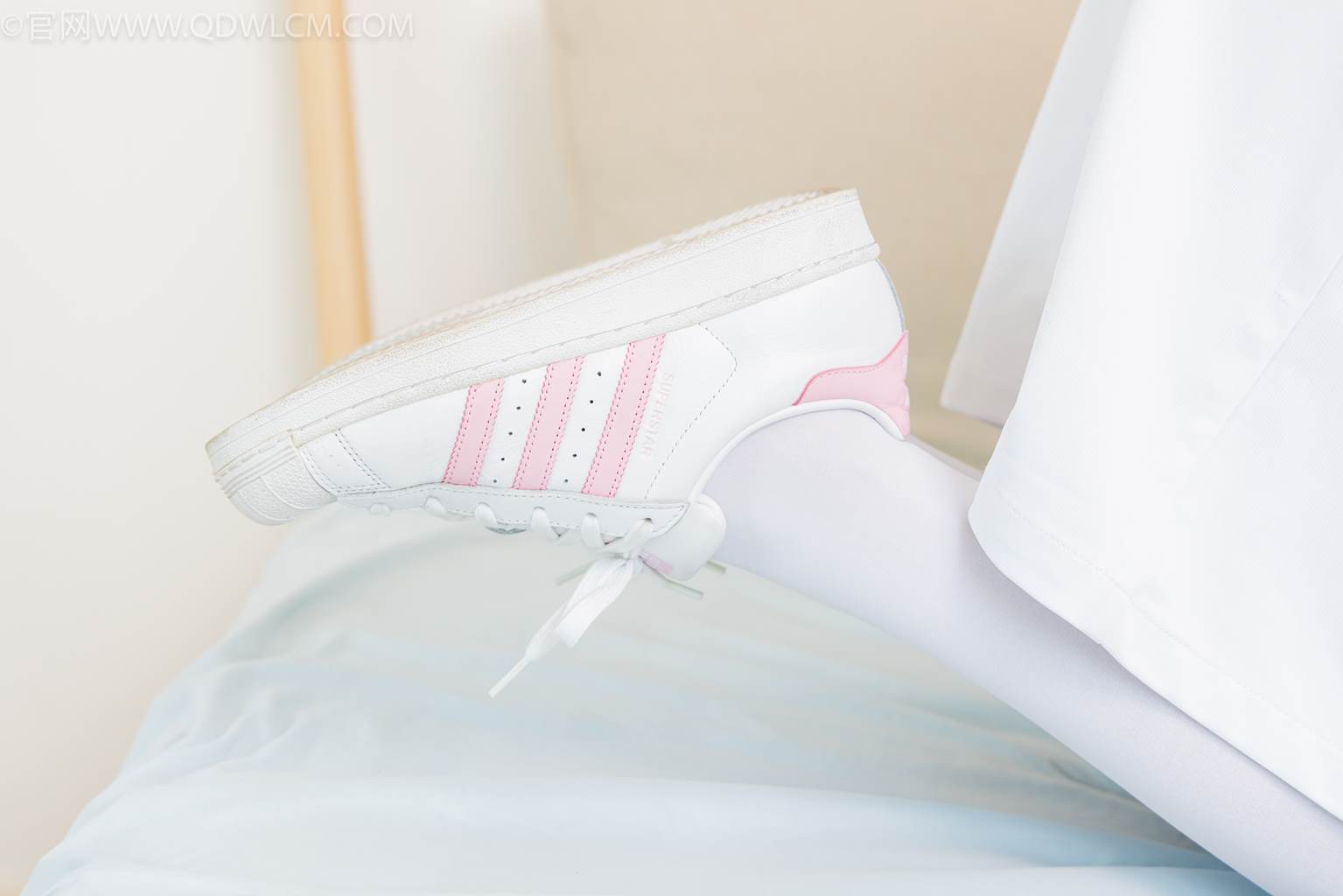 图片[84]-物恋传媒 NO.2450 小夏-板鞋、厚白丝[125P] – 速更版-美库