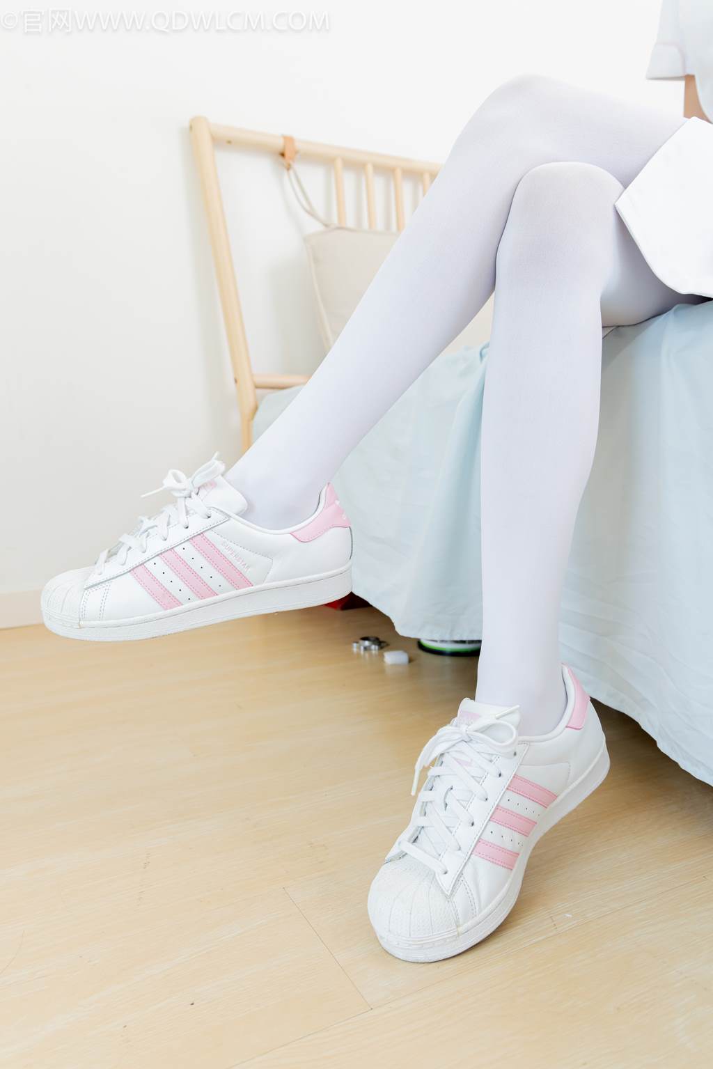 图片[125]-物恋传媒 NO.2450 小夏-板鞋、厚白丝[125P] – 速更版-美库