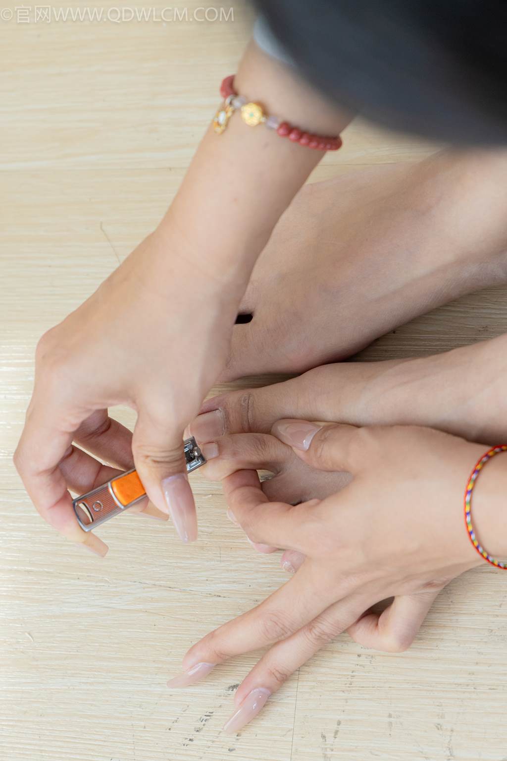 图片[10]-物恋传媒 NO.2451 岚岚-高跟鞋、短肉丝、裸足、剪指甲剧情[130P] – 速更版-美库