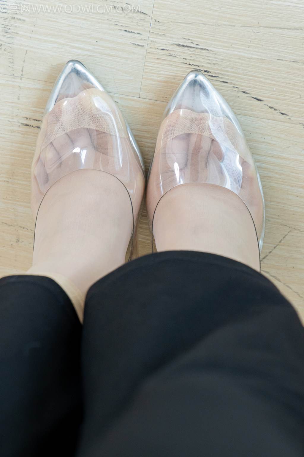 图片[20]-物恋传媒 NO.2451 岚岚-高跟鞋、短肉丝、裸足、剪指甲剧情[130P] – 速更版-美库