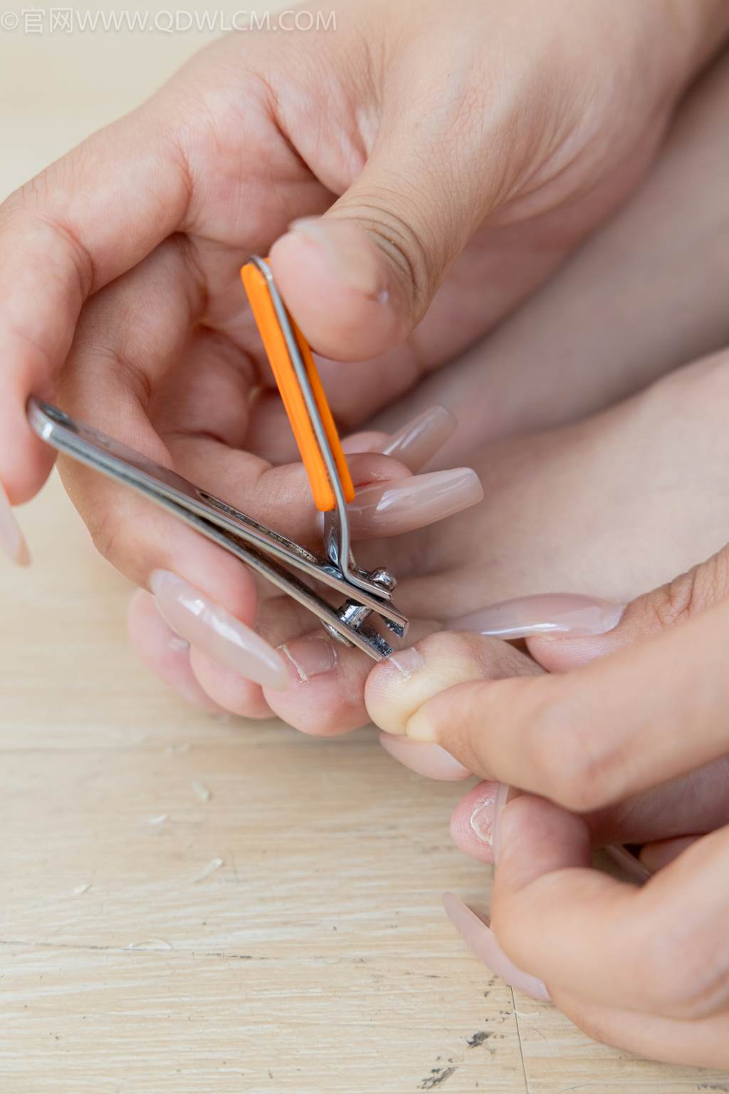 图片[26]-物恋传媒 NO.2451 岚岚-高跟鞋、短肉丝、裸足、剪指甲剧情[130P] – 速更版-美库