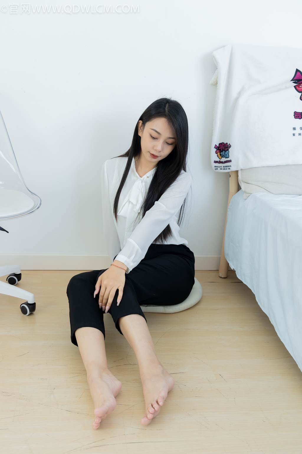 图片[51]-物恋传媒 NO.2451 岚岚-高跟鞋、短肉丝、裸足、剪指甲剧情[130P] – 速更版-美库