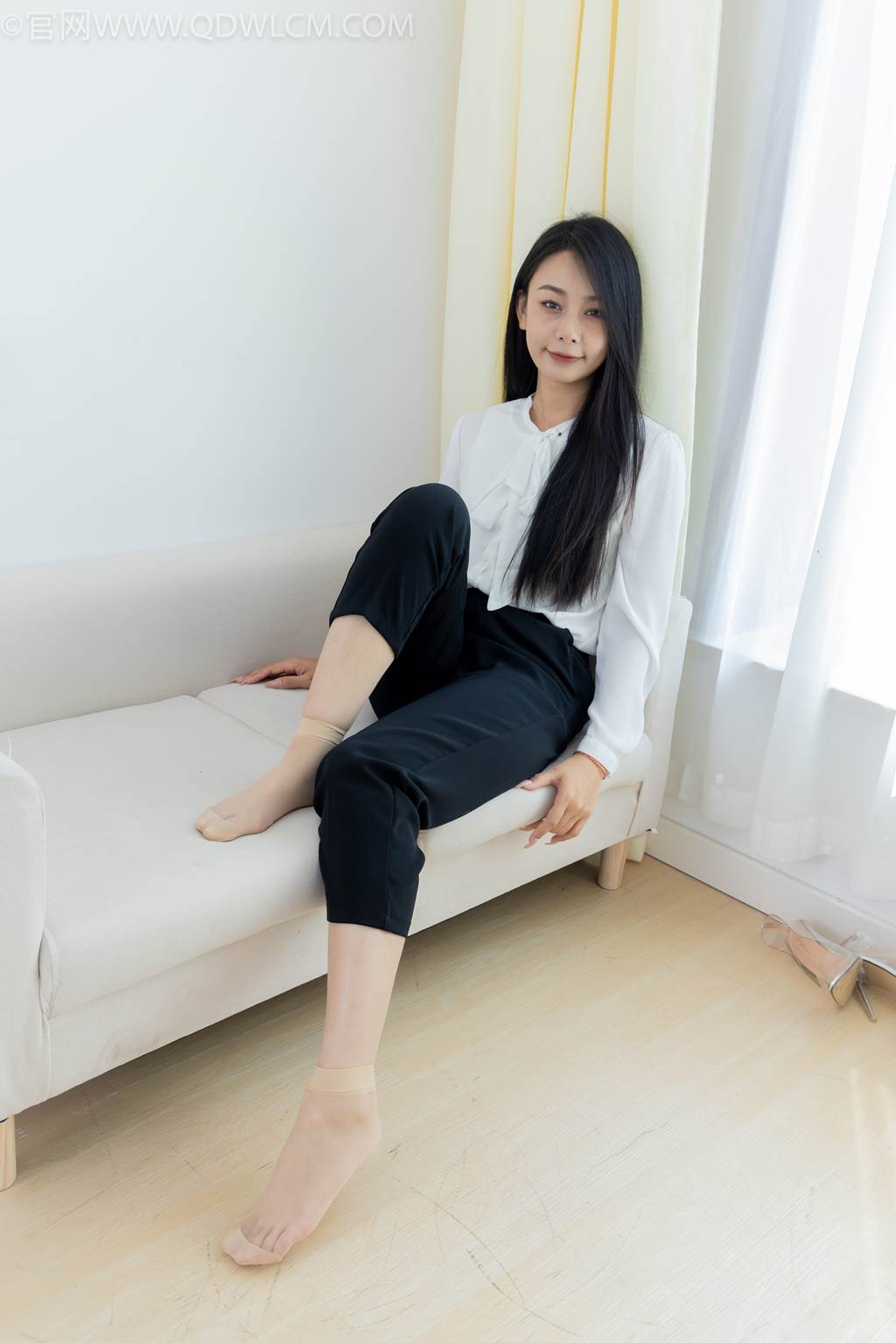 图片[52]-物恋传媒 NO.2451 岚岚-高跟鞋、短肉丝、裸足、剪指甲剧情[130P] – 速更版-美库