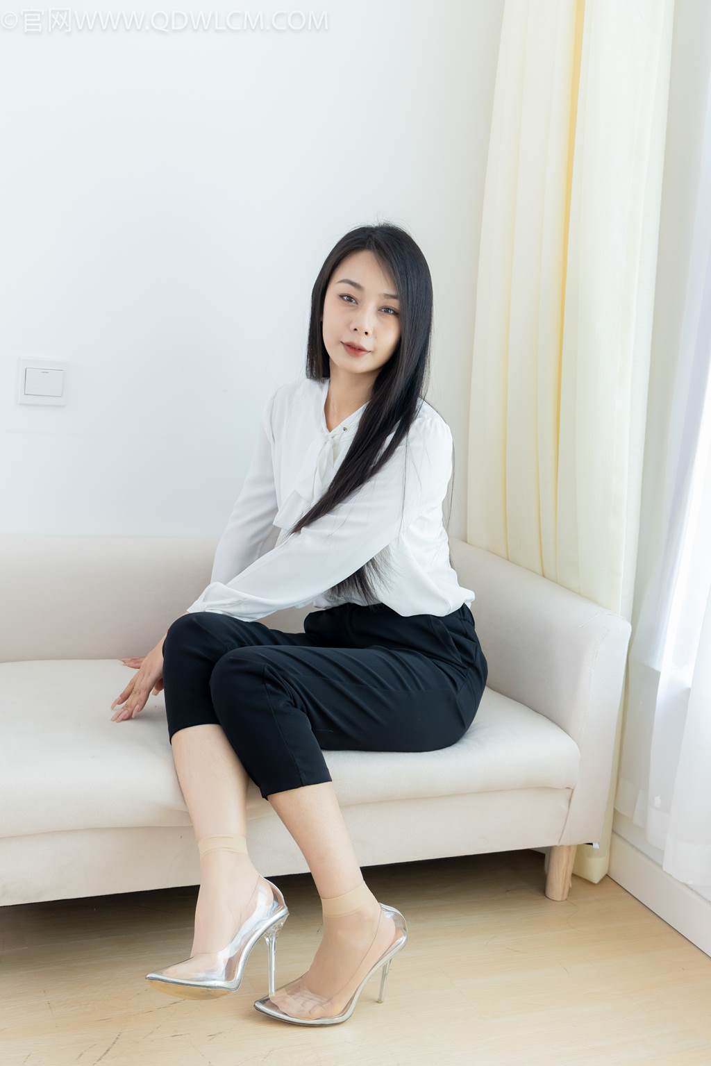 图片[57]-物恋传媒 NO.2451 岚岚-高跟鞋、短肉丝、裸足、剪指甲剧情[130P] – 速更版-美库