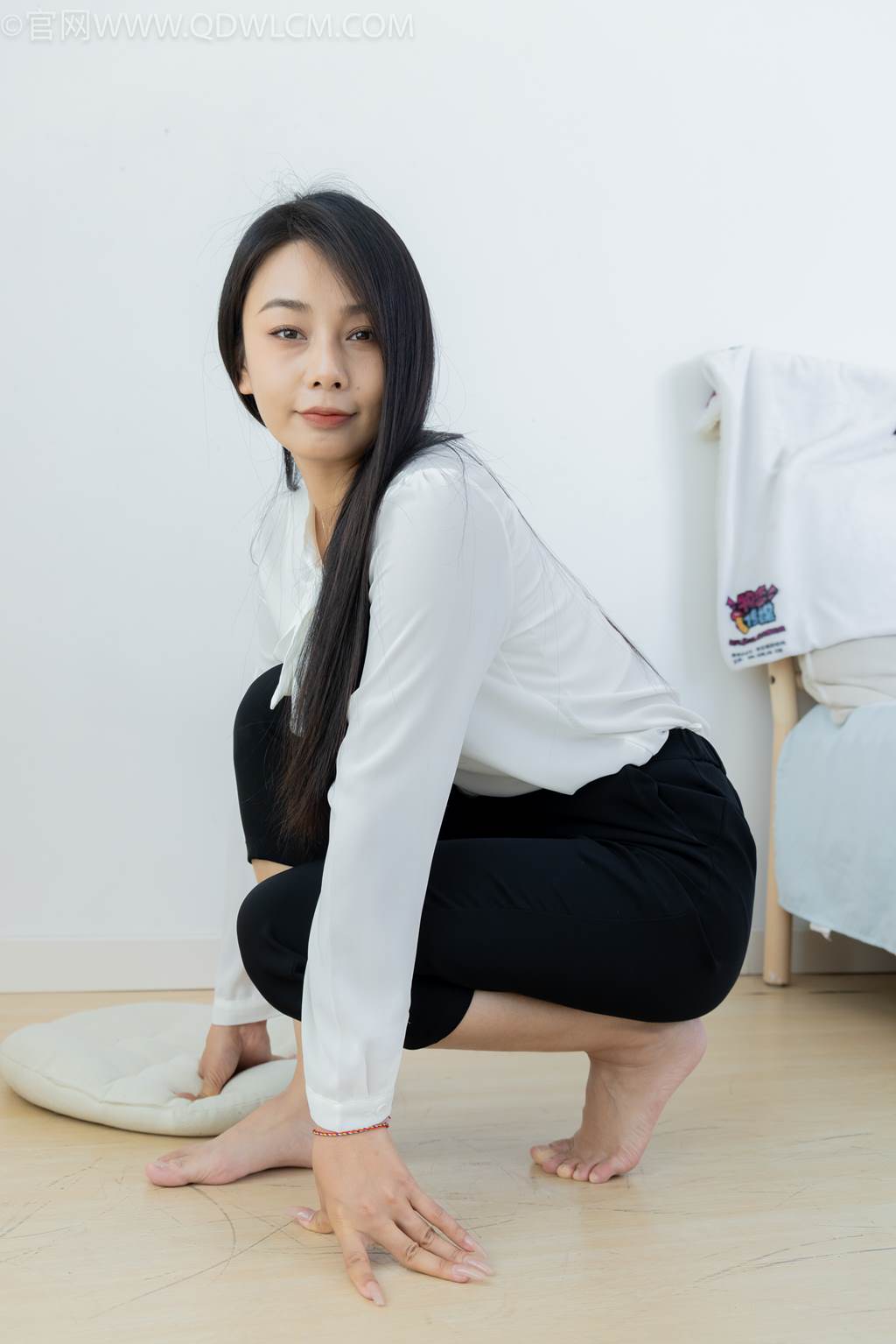 图片[67]-物恋传媒 NO.2451 岚岚-高跟鞋、短肉丝、裸足、剪指甲剧情[130P] – 速更版-美库