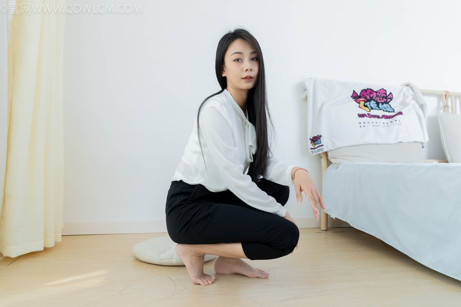 图片[70]-物恋传媒 NO.2451 岚岚-高跟鞋、短肉丝、裸足、剪指甲剧情[130P] – 速更版-美库