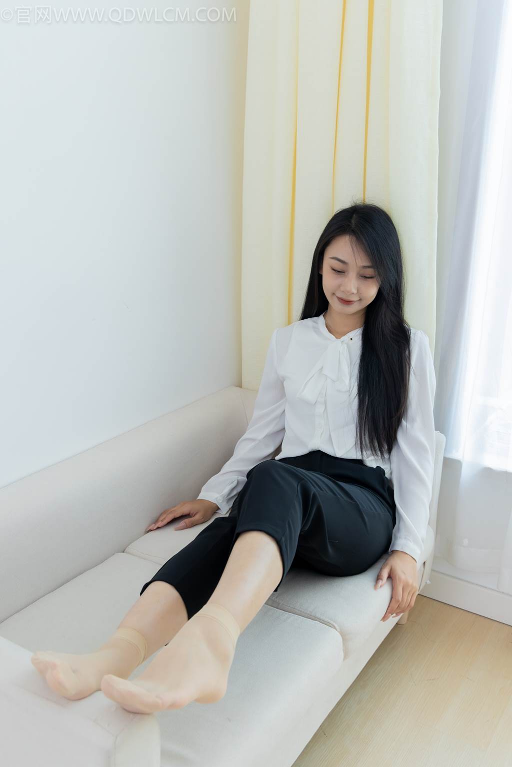 图片[76]-物恋传媒 NO.2451 岚岚-高跟鞋、短肉丝、裸足、剪指甲剧情[130P] – 速更版-美库