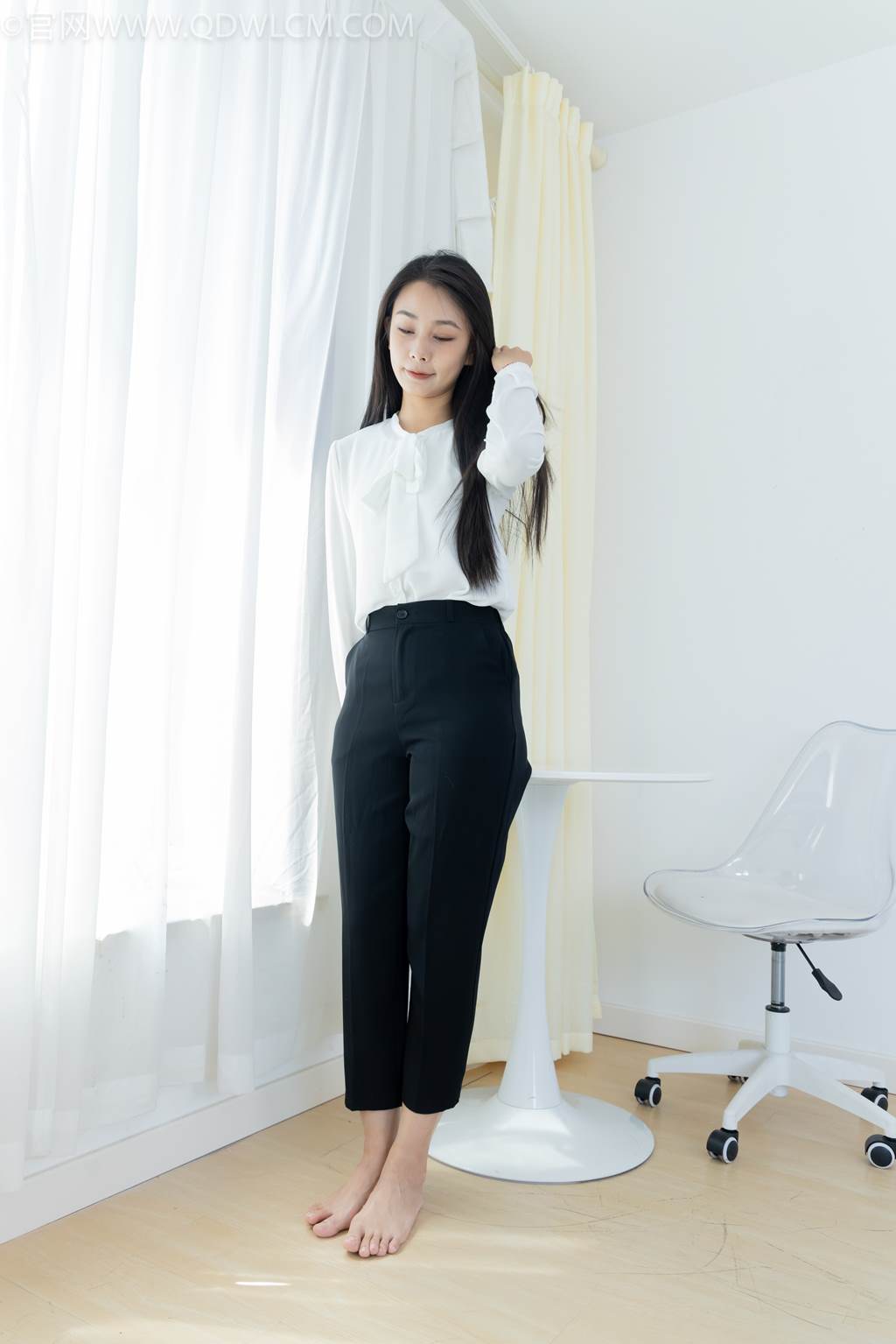 图片[81]-物恋传媒 NO.2451 岚岚-高跟鞋、短肉丝、裸足、剪指甲剧情[130P] – 速更版-美库