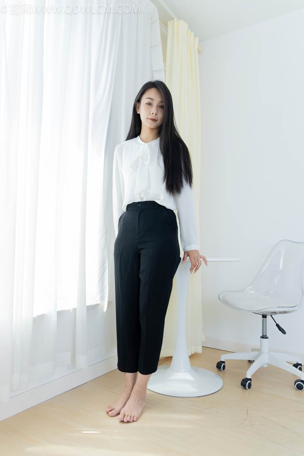 图片[82]-物恋传媒 NO.2451 岚岚-高跟鞋、短肉丝、裸足、剪指甲剧情[130P] – 速更版-美库