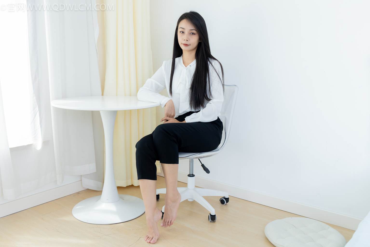 图片[98]-物恋传媒 NO.2451 岚岚-高跟鞋、短肉丝、裸足、剪指甲剧情[130P] – 速更版-美库