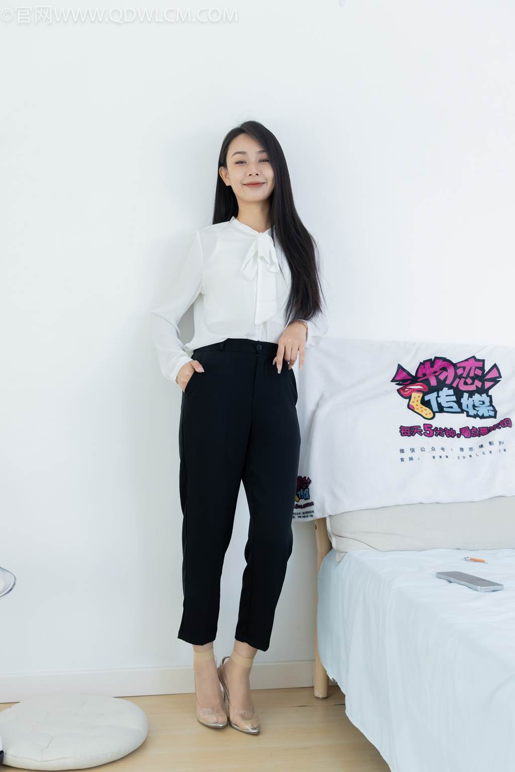 图片[101]-物恋传媒 NO.2451 岚岚-高跟鞋、短肉丝、裸足、剪指甲剧情[130P] – 速更版-美库