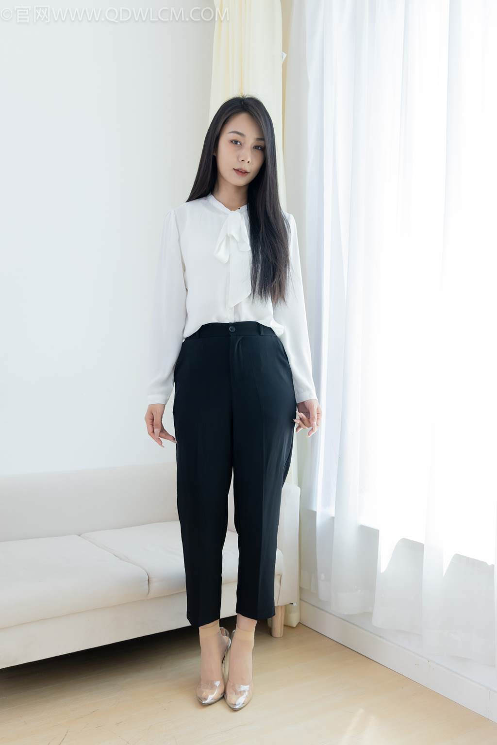 图片[115]-物恋传媒 NO.2451 岚岚-高跟鞋、短肉丝、裸足、剪指甲剧情[130P] – 速更版-美库