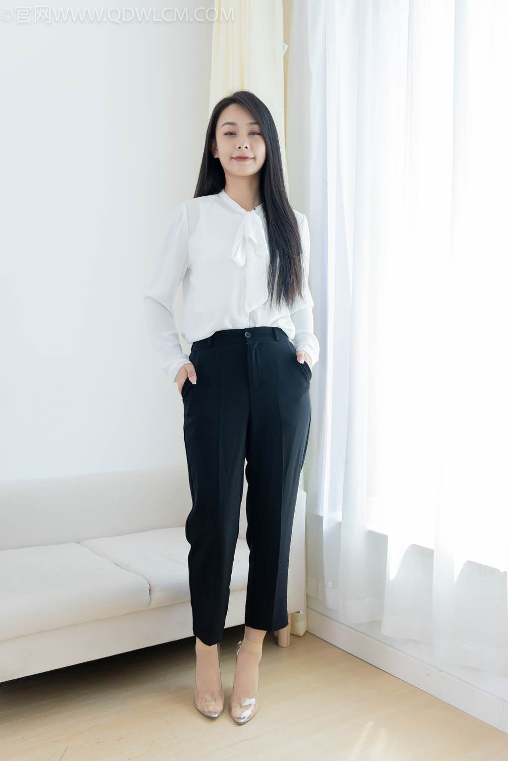 图片[118]-物恋传媒 NO.2451 岚岚-高跟鞋、短肉丝、裸足、剪指甲剧情[130P] – 速更版-美库