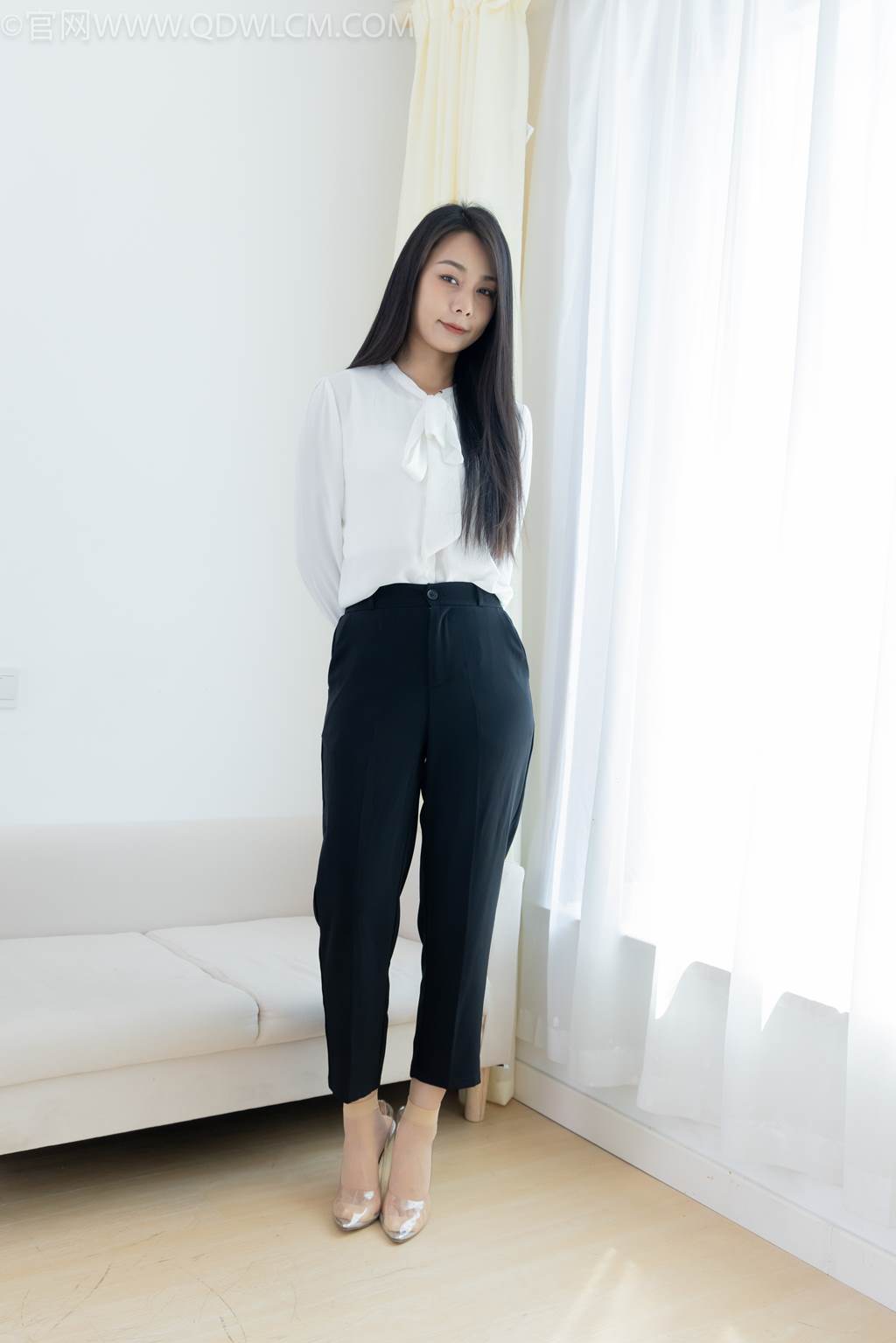 图片[120]-物恋传媒 NO.2451 岚岚-高跟鞋、短肉丝、裸足、剪指甲剧情[130P] – 速更版-美库