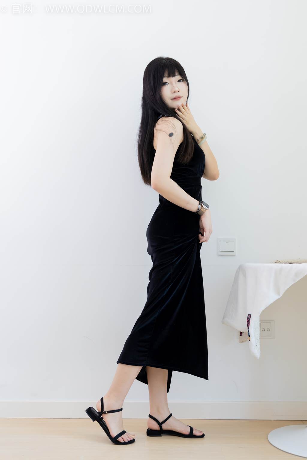 图片[100]-物恋传媒 NO.2453 嘟嘟-三双平底凉鞋、薄黑丝、裸足[212P] – 速更版-美库