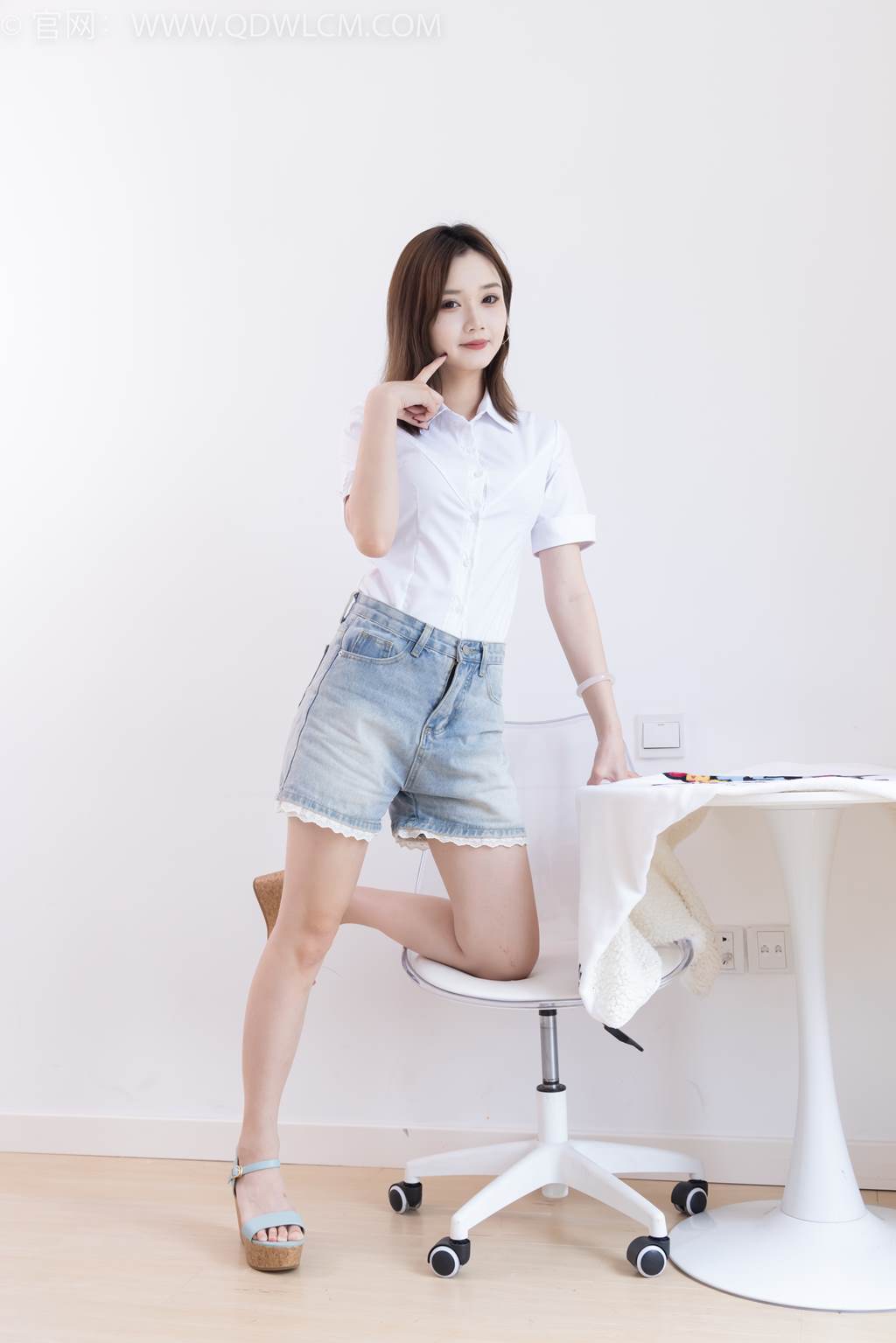 图片[144]-物恋传媒 NO.2452 橙子-高跟凉鞋、薄黑丝[160P] – 速更版-美库