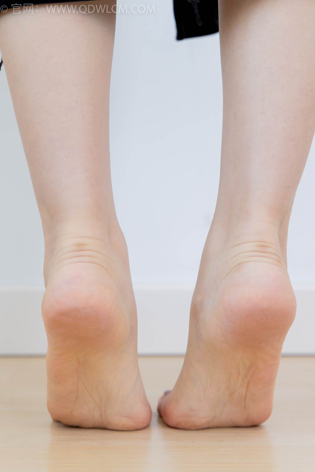 图片[160]-物恋传媒 NO.2453 嘟嘟-三双平底凉鞋、薄黑丝、裸足[212P] – 速更版-美库