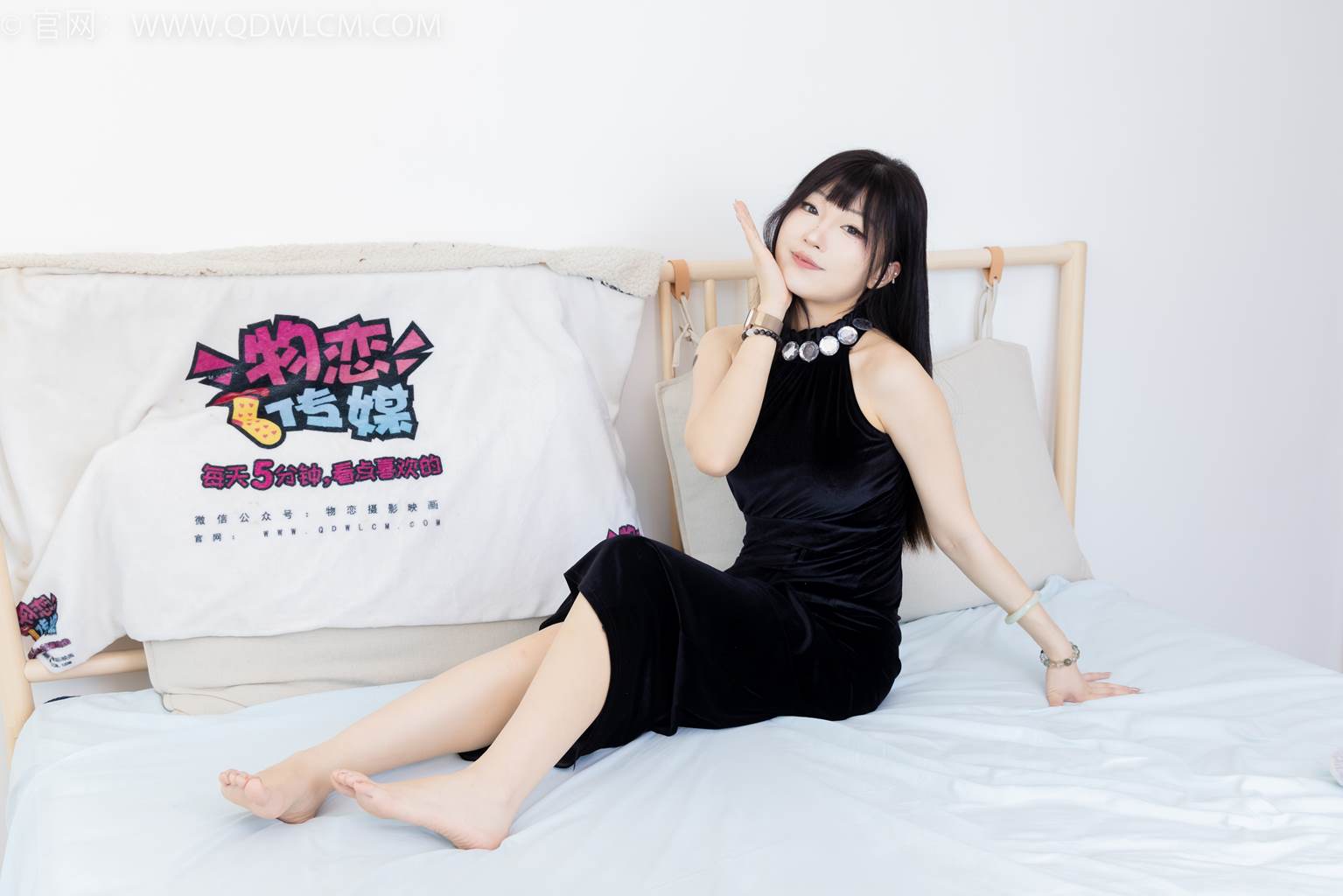 图片[204]-物恋传媒 NO.2453 嘟嘟-三双平底凉鞋、薄黑丝、裸足[212P] – 速更版-美库