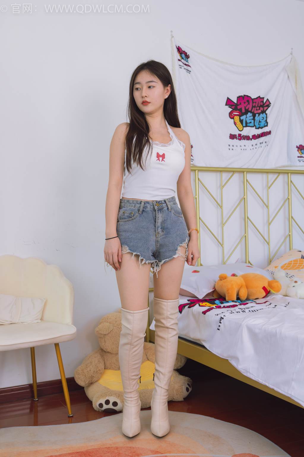 图片[28]-物恋传媒 NO.2456 美兔-高跟长靴、浅绿色短棉袜、裸足[130P] – 速更版-美库