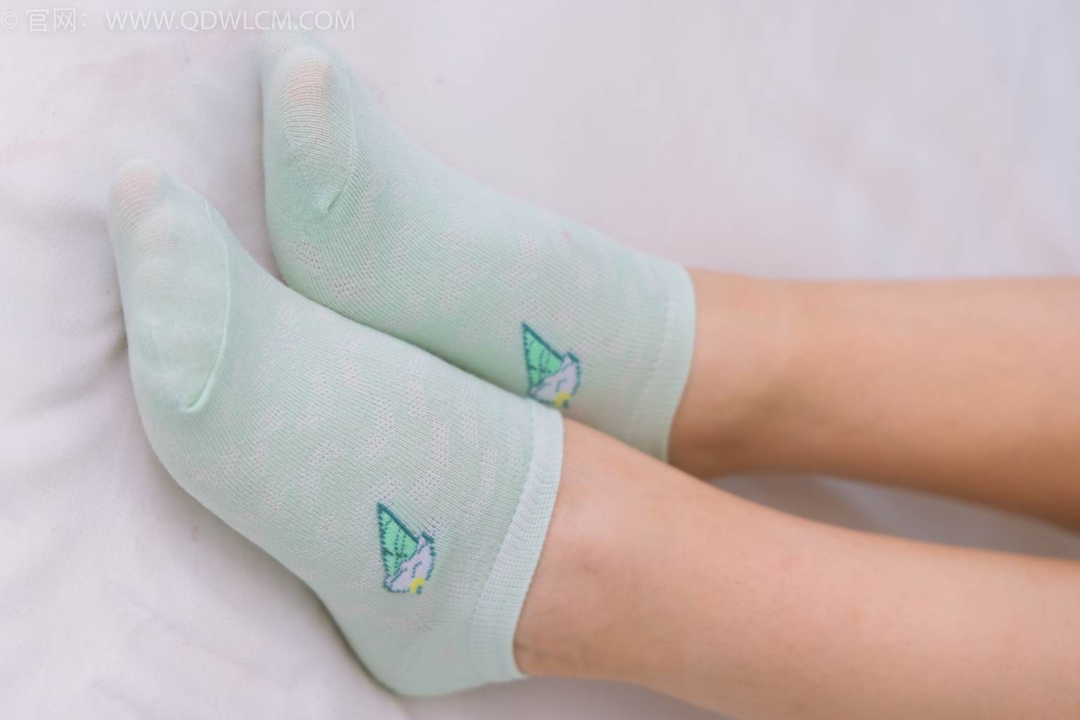 图片[95]-物恋传媒 NO.2456 美兔-高跟长靴、浅绿色短棉袜、裸足[130P] – 速更版-美库