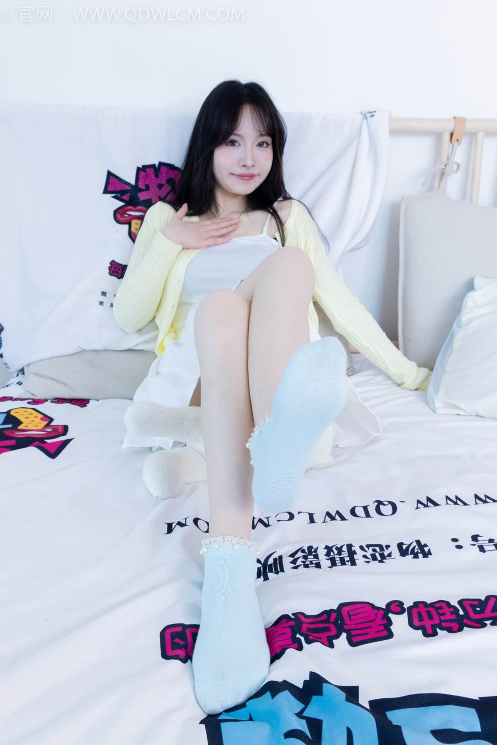 图片[123]-物恋传媒 NO.2457 小酒-平底鞋、浅蓝色短棉袜[123P] – 速更版-美库