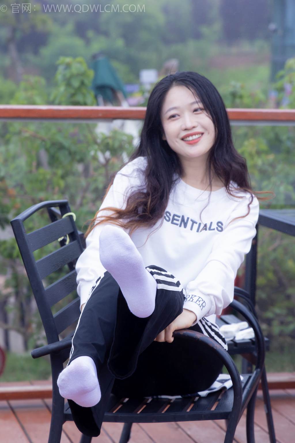 图片[17]-物恋传媒 NO.2458 小紫-运动鞋、白短棉袜、裸足[110P] – 速更版-美库