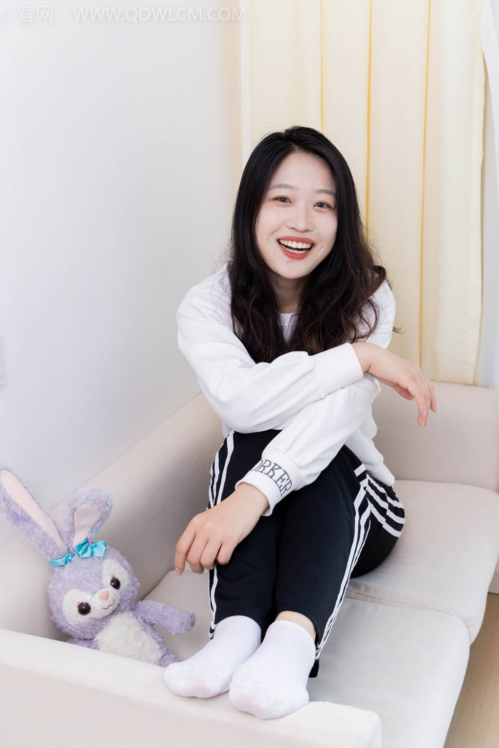 图片[41]-物恋传媒 NO.2458 小紫-运动鞋、白短棉袜、裸足[110P] – 速更版-美库