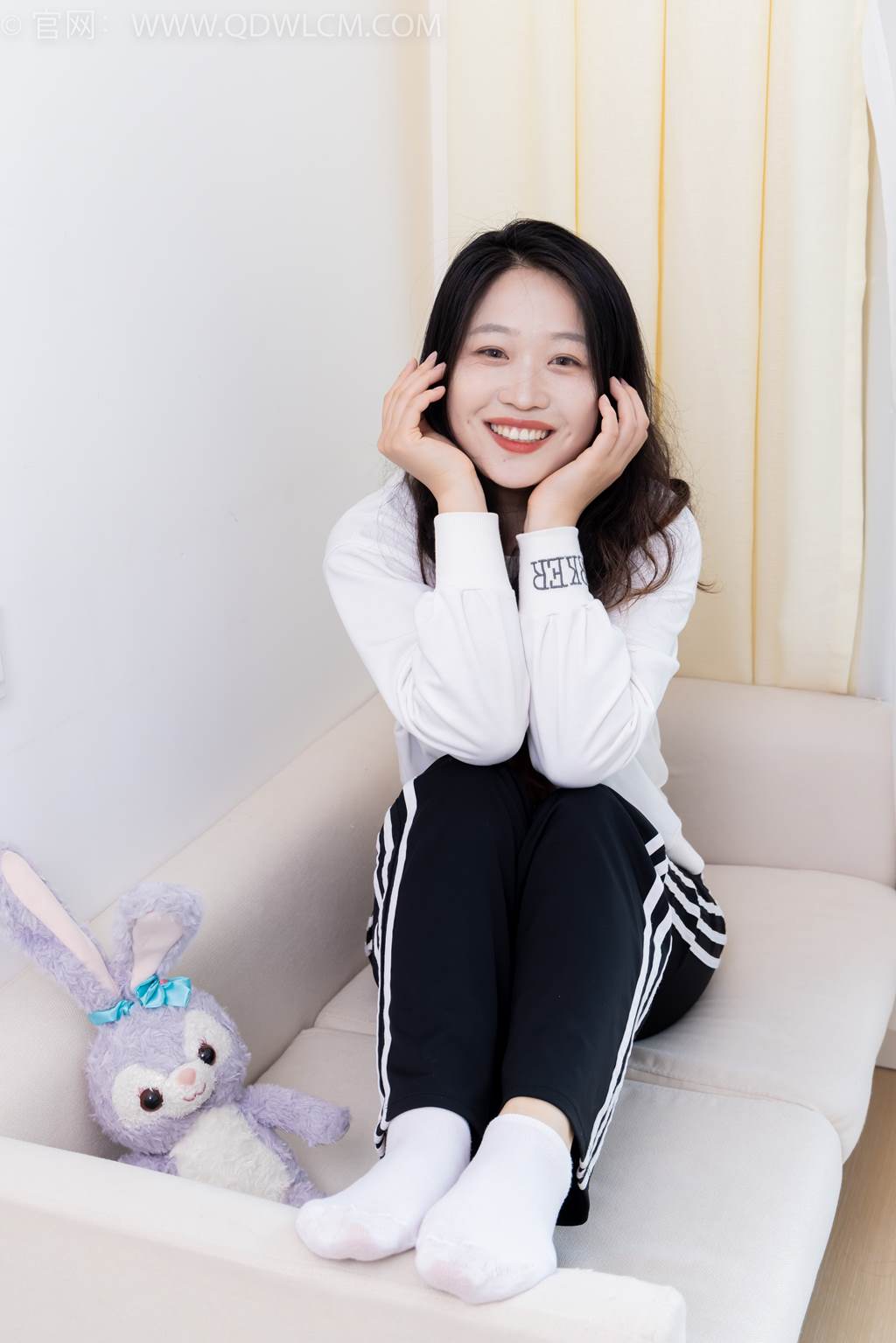 图片[58]-物恋传媒 NO.2458 小紫-运动鞋、白短棉袜、裸足[110P] – 速更版-美库