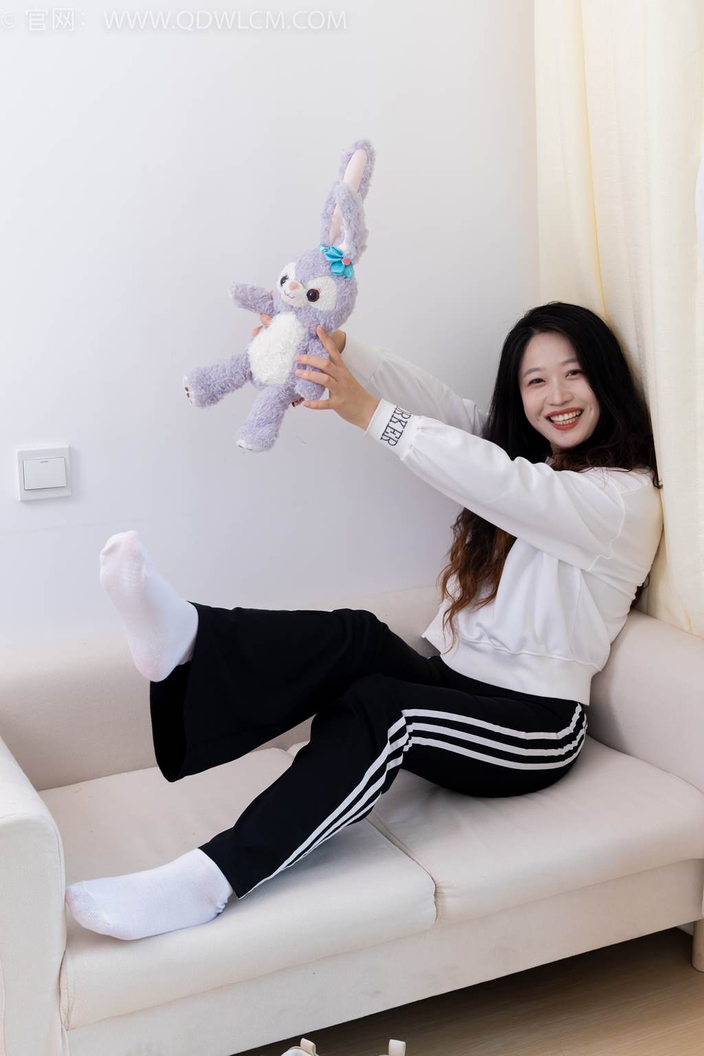 图片[66]-物恋传媒 NO.2458 小紫-运动鞋、白短棉袜、裸足[110P] – 速更版-美库