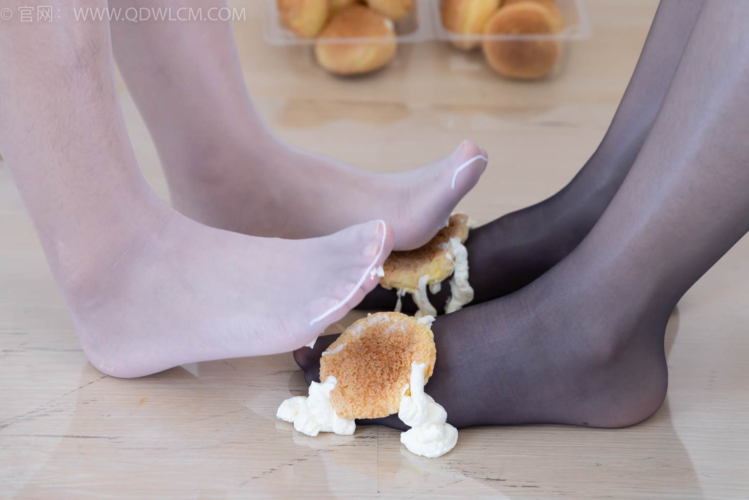 图片[78]-物恋传媒 NO.2459 菜菜&岚岚-高跟鞋、低跟鞋、油亮薄白丝、油亮薄黑丝、裸足[130P] – 速更版-美库