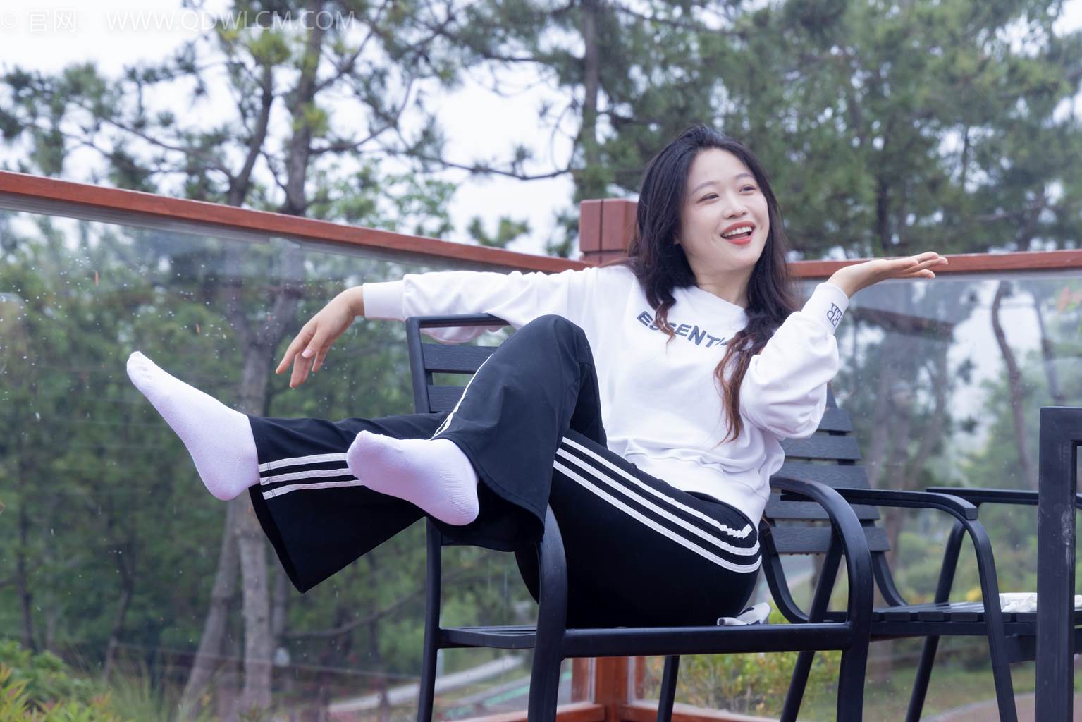 图片[107]-物恋传媒 NO.2458 小紫-运动鞋、白短棉袜、裸足[110P] – 速更版-美库