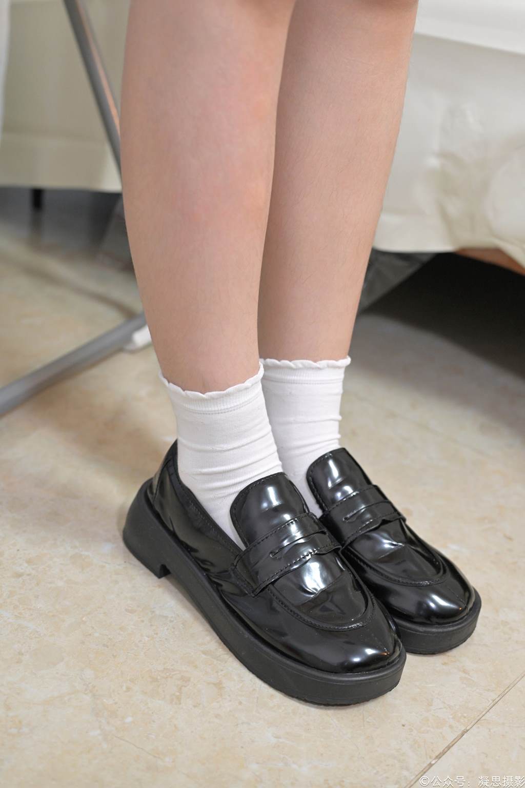 图片[133]-凝思摄影 NO.004 铃铃-T恤、短白袜、小皮鞋[143P] – 速更版-美库