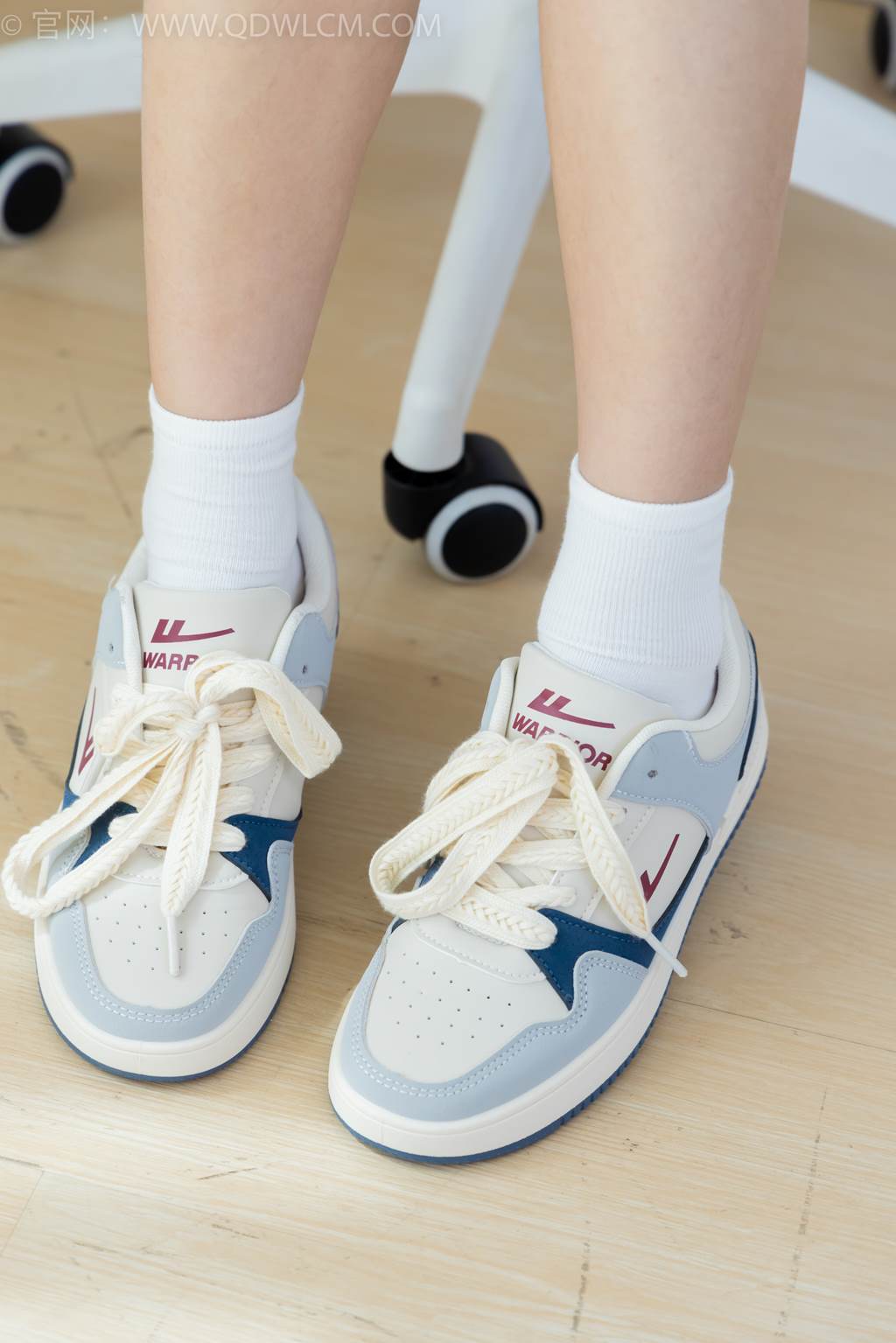 图片[26]-物恋传媒 NO.2461 珠珠-板鞋、白棉袜、裸足[150P] – 速更版-美库