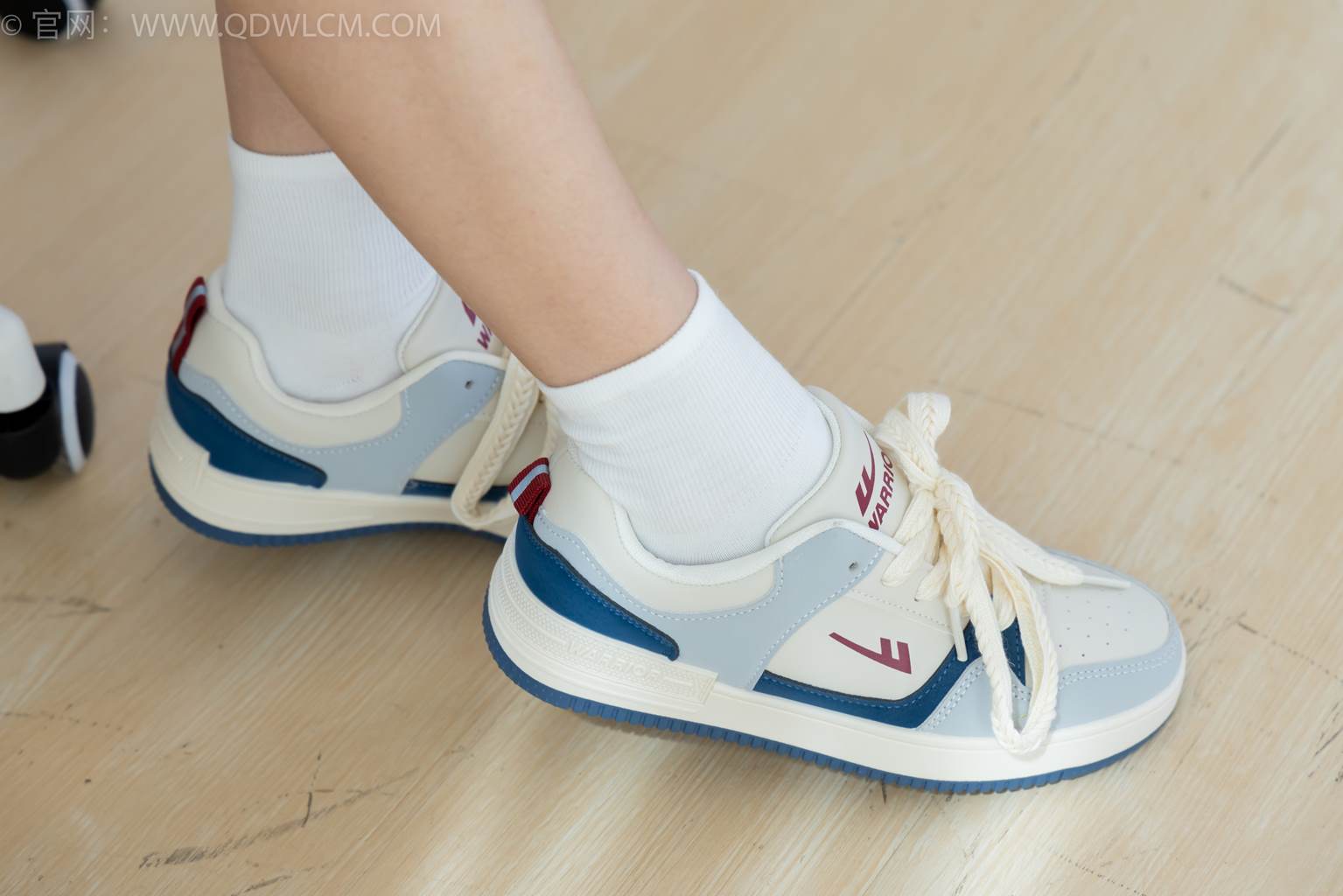 图片[30]-物恋传媒 NO.2461 珠珠-板鞋、白棉袜、裸足[150P] – 速更版-美库