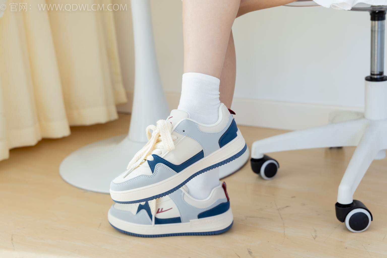 图片[40]-物恋传媒 NO.2461 珠珠-板鞋、白棉袜、裸足[150P] – 速更版-美库