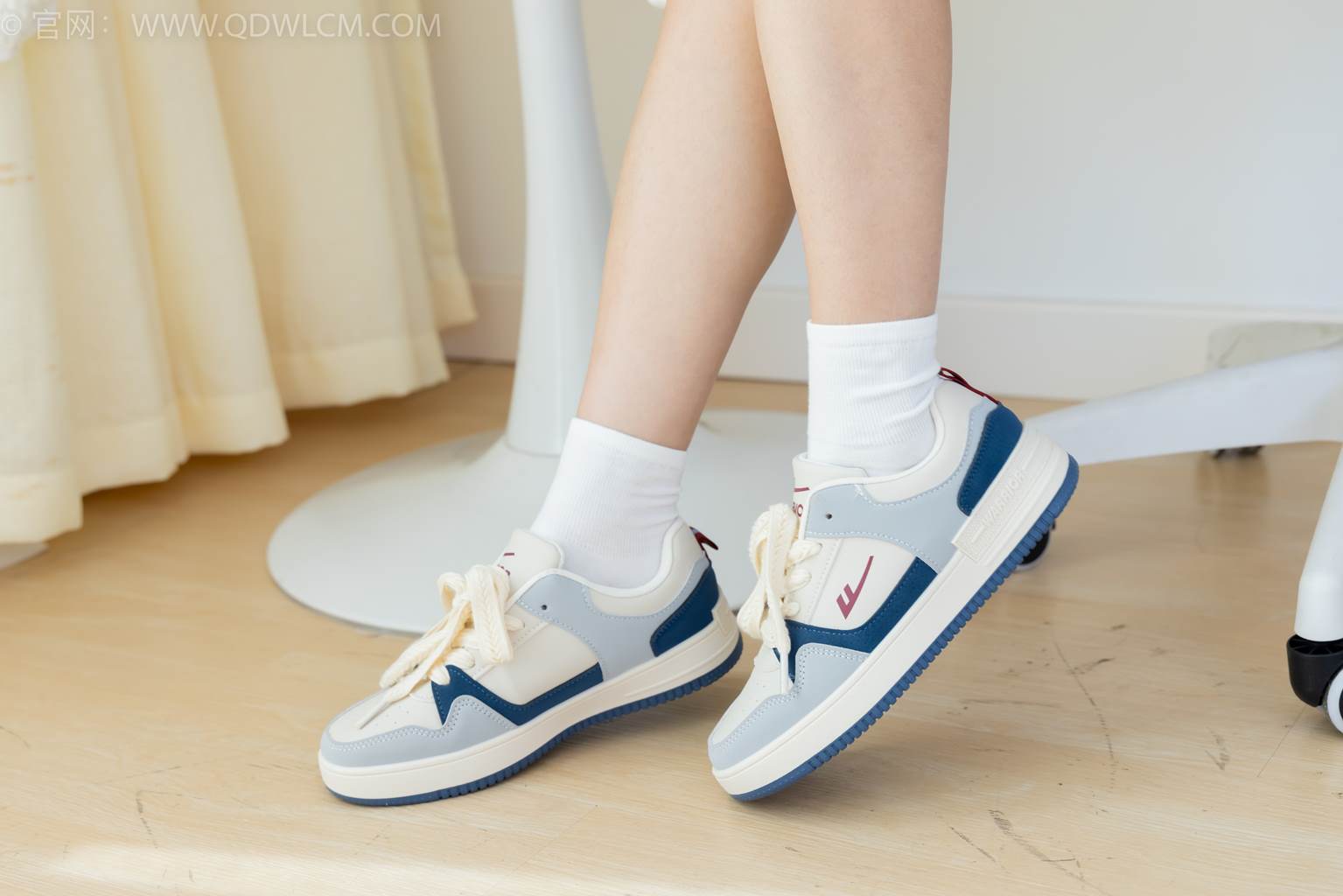 图片[42]-物恋传媒 NO.2461 珠珠-板鞋、白棉袜、裸足[150P] – 速更版-美库