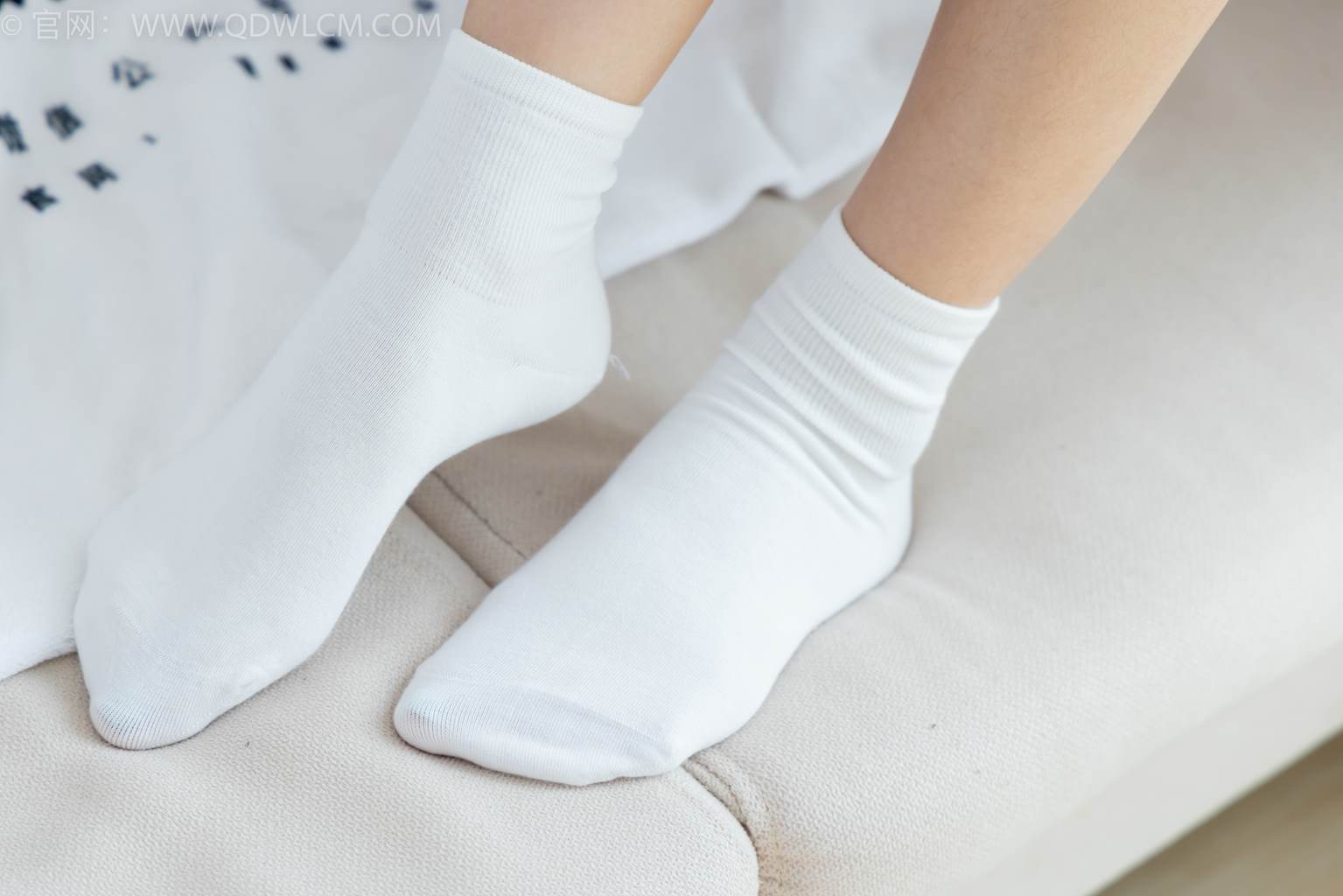 图片[70]-物恋传媒 NO.2461 珠珠-板鞋、白棉袜、裸足[150P] – 速更版-美库
