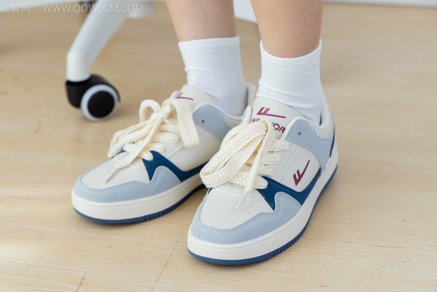 图片[150]-物恋传媒 NO.2461 珠珠-板鞋、白棉袜、裸足[150P] – 速更版-美库