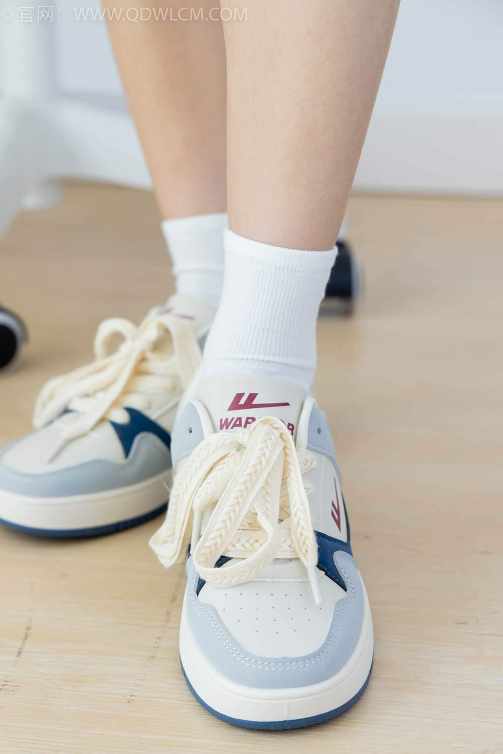 图片[151]-物恋传媒 NO.2461 珠珠-板鞋、白棉袜、裸足[150P] – 速更版-美库