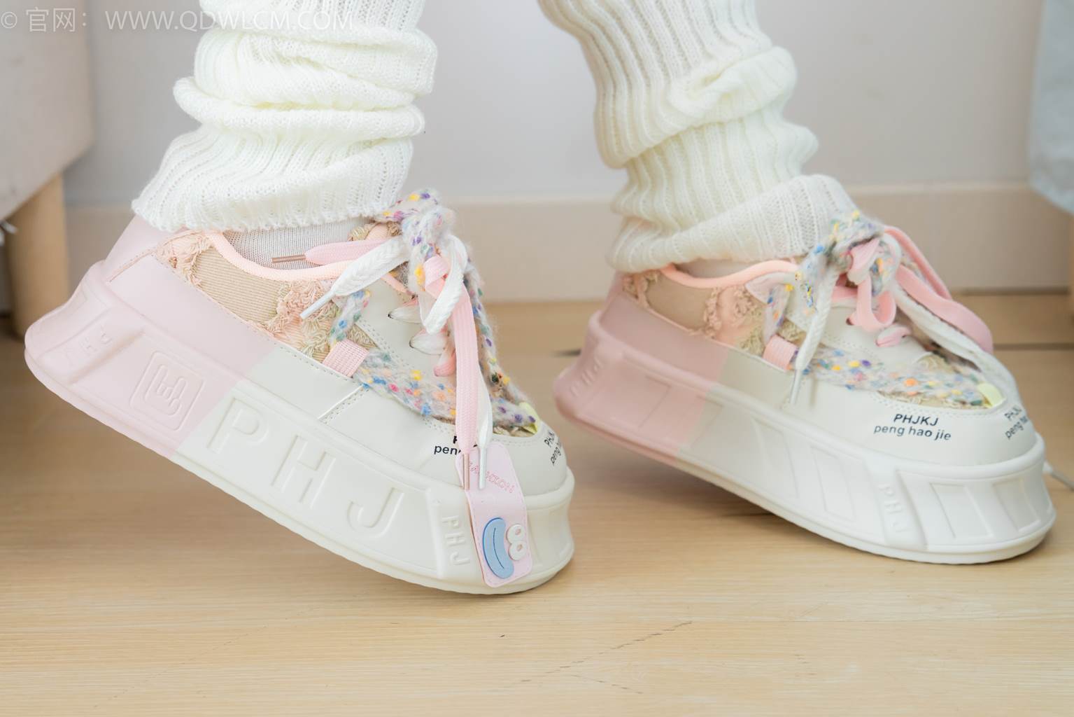 图片[11]-物恋传媒 NO.2463 小野-板鞋、白棉袜、裸足、堆堆袜套[144P] – 速更版-美库