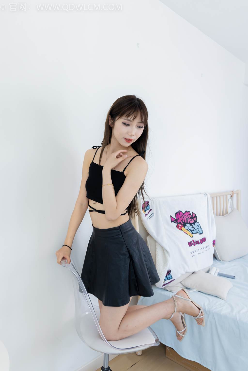 图片[40]-物恋传媒 NO.2462 泡泡-高跟凉鞋、薄黑丝、裸足[160P] – 速更版-美库